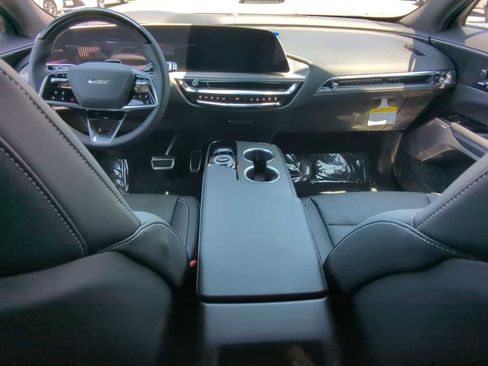 New 2026 Cadillac Lyriq V image 13