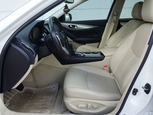 Used 2019 INFINITI Q50 Luxe w/ Essential Package (3.0T Luxe) image 27