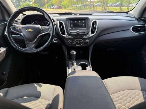 Used 2019 Chevrolet Equinox LT AWD/4WD image 9