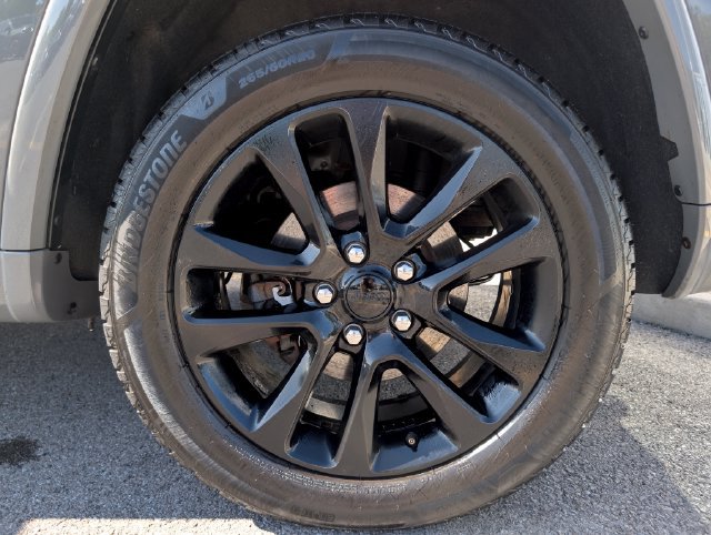 Used 2020 Jeep Grand Cherokee Altitude AWD/4WD image 9