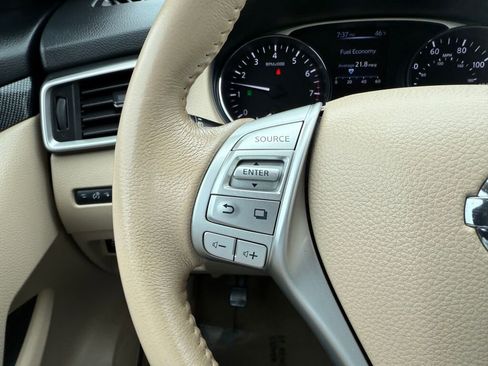 Used 2014 Nissan Rogue SL image 13