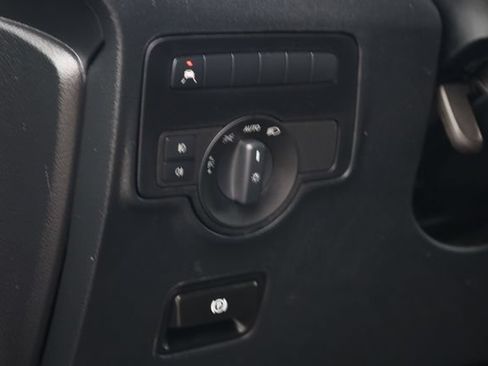 Used 2023 Mercedes-Benz Metris Passenger image 11