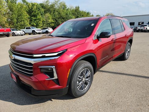 New 2026 Chevrolet Traverse LT w/ Driver Confidence Package image 4