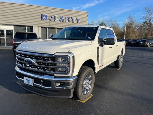 Used 2025 Ford F250 Lariat w/ Lariat Ultimate Package image 1