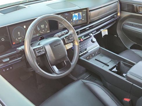 Certified 2025 Hyundai Santa Fe Calligraphy image 5