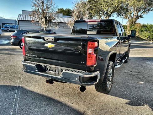 Used 2022 Chevrolet Silverado 2500 LT w/ Convenience Package image 6