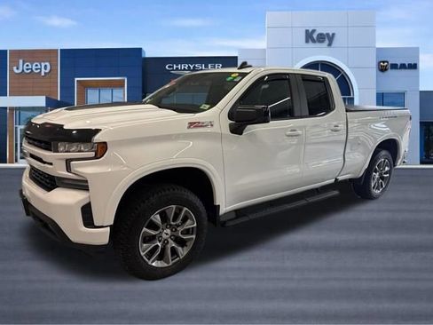 Used 2021 Chevrolet Silverado 1500 RST w/ Z71 Off-Road Package AWD/4WD image 2