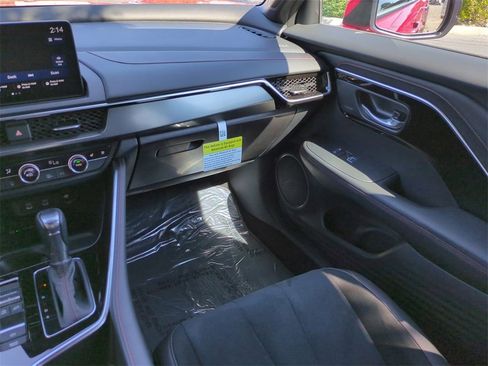 Certified 2025 Acura ADX A-Spec image 17