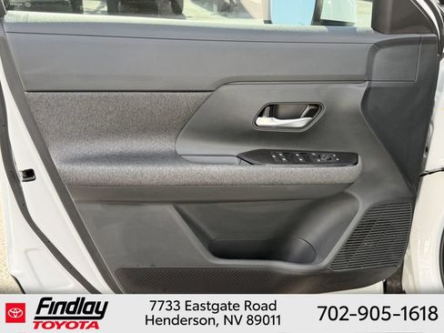 Used 2025 Nissan Kicks SV FWD image 19