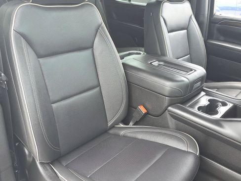 Used 2024 Chevrolet Tahoe Premier RWD image 20