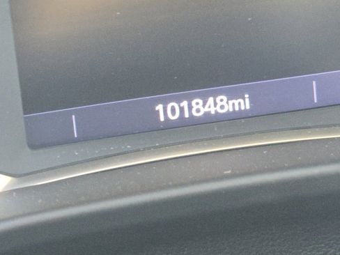 Used 2021 GMC Acadia SLE w/ Driver Convenience Package image 2