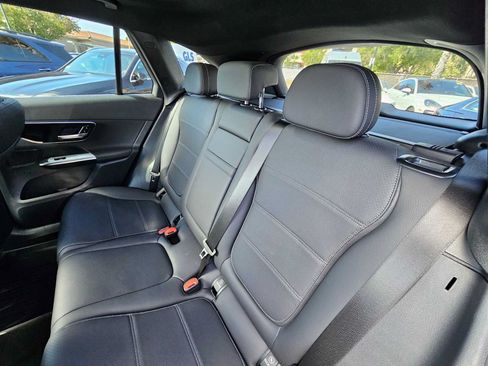 Used 2026 Mercedes-Benz GLC 300 4MATIC image 17