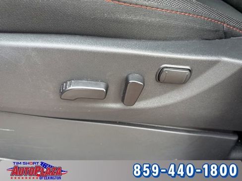 Used 2025 Nissan Frontier PRO-4X AWD/4WD image 25