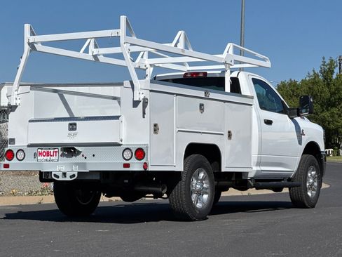 New 2026 RAM 3500 Tradesman AWD/4WD image 3