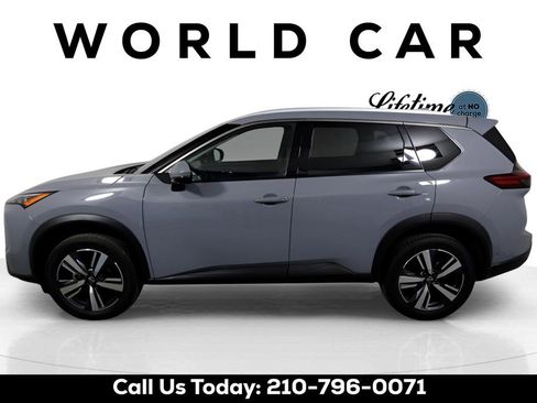 Used 2025 Nissan Rogue SL w/ SL Premium Package image 4