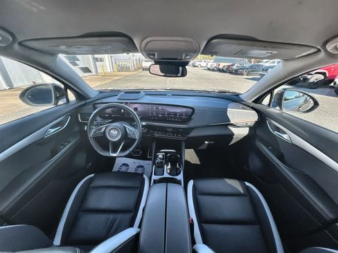 Used 2025 Buick Envision Sport Touring image 20