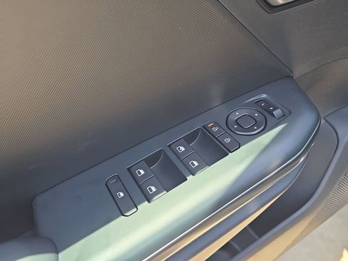 New 2026 Kia K4 FWD image 18