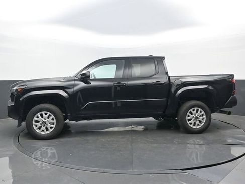 Used 2026 Toyota Tacoma SR image 7
