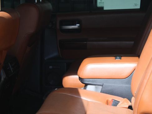 Used 2016 Toyota Sequoia Platinum RWD image 14