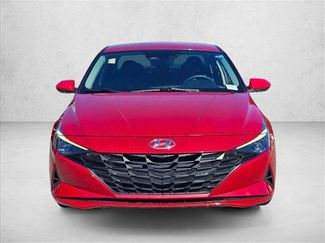 Used 2022 Hyundai Elantra SE video 2