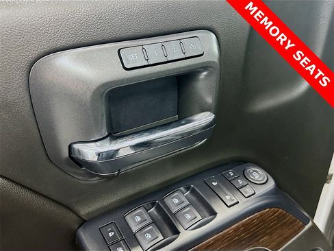 Used 2019 GMC Sierra 3500 Denali w/ Duramax Plus Package image 19