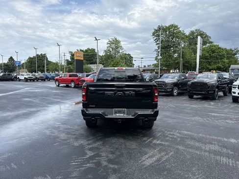 New 2026 RAM 1500 Express AWD/4WD image 18