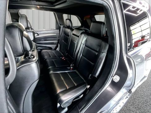 Used 2019 Jeep Grand Cherokee Overland AWD/4WD image 22
