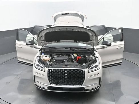 Used 2024 Lincoln Corsair Reserve FWD image 32