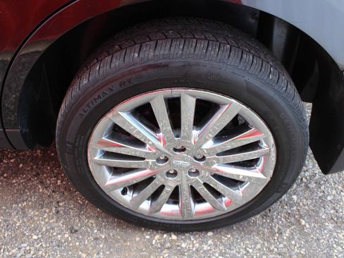 Used 2014 Lincoln MKX AWD w/ Equipment Group 102A image 28