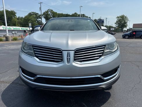 Used 2018 Lincoln MKX Reserve w/ Lincoln MKX Climate Package AWD/4WD image 3
