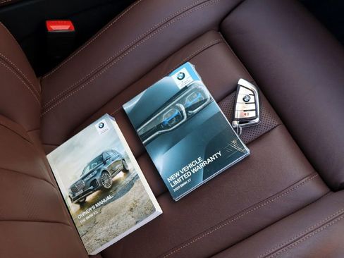 Used 2020 BMW X7 M50i w/ Cold Weather Package image 99