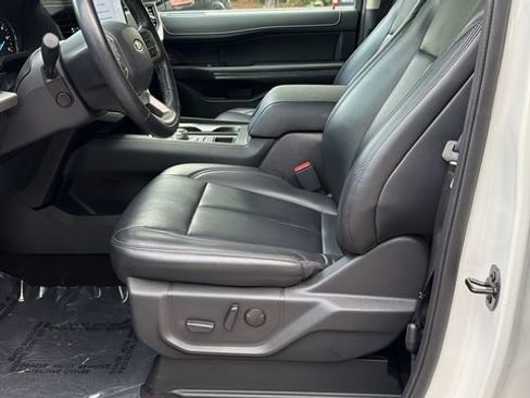 Certified 2023 Ford Expedition XLT RWD image 11