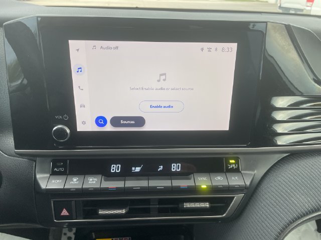 Used 2025 Toyota Camry SE FWD image 13