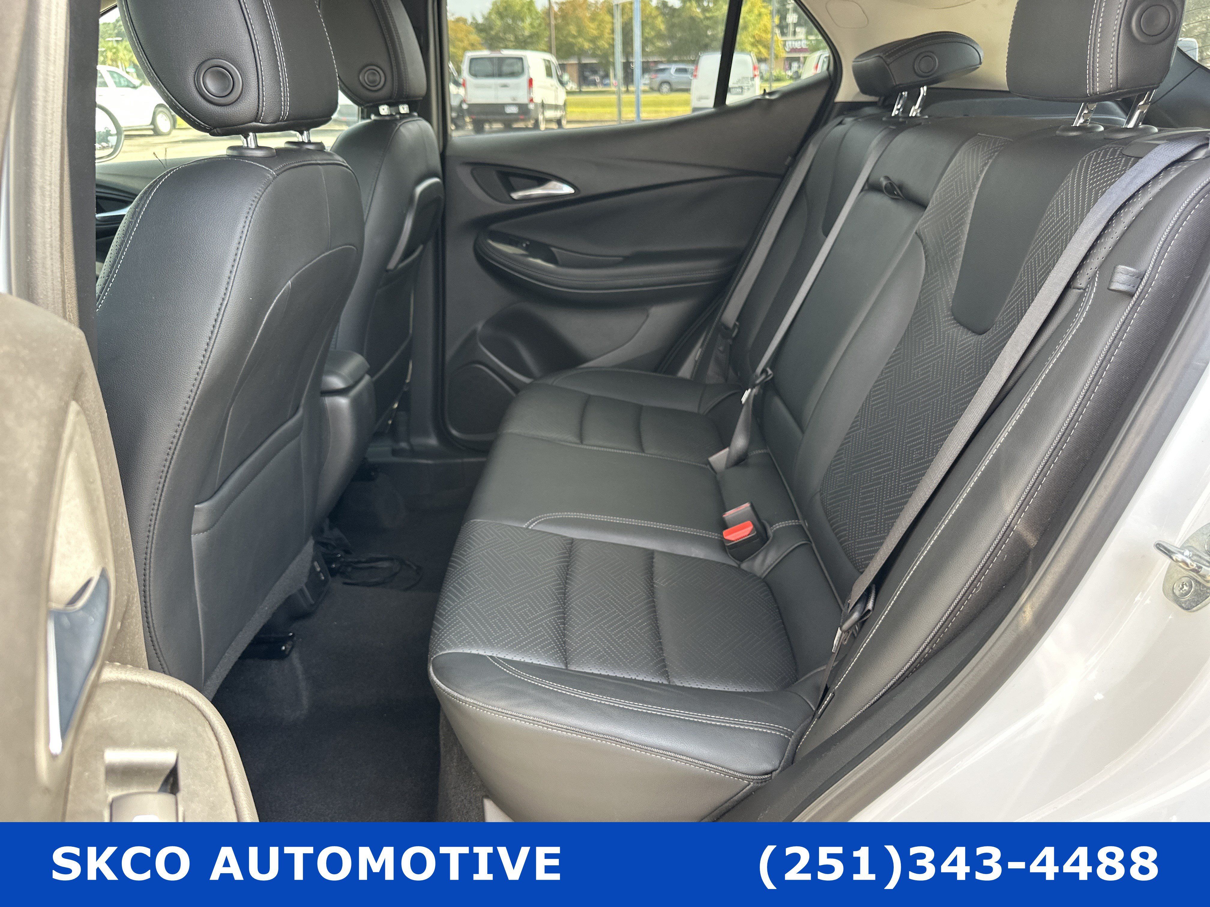 Used 2021 Buick Encore GX Essence w/ Experience Buick Package AWD/4WD image 13