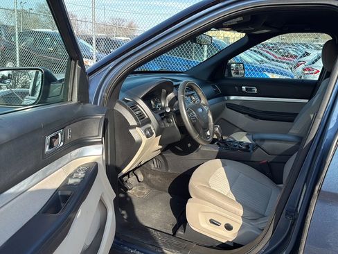 Used 2018 Ford Explorer 4WD image 23