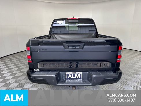 Used 2024 Nissan Frontier SV w/ Hardbody Edition image 7