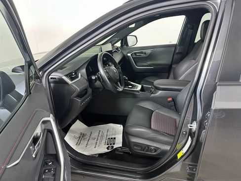 Used 2024 Toyota RAV4 XSE AWD/4WD image 20