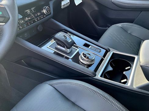 New 2025 Mitsubishi Outlander SEL Black Edition image 8