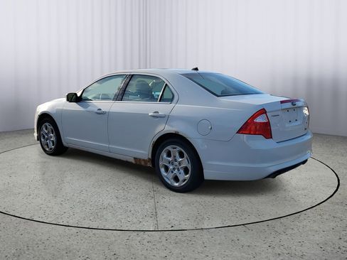 Used 2010 Ford Fusion SE image 4
