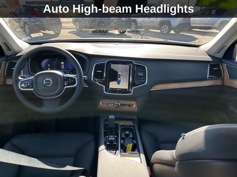 Used 2024 Volvo XC90 B5 Plus image 18
