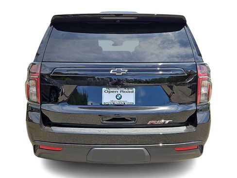 Used 2024 Chevrolet Suburban RST w/ Luxury Package AWD/4WD image 5