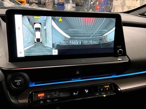 Used 2024 Toyota Prius Limited image 27