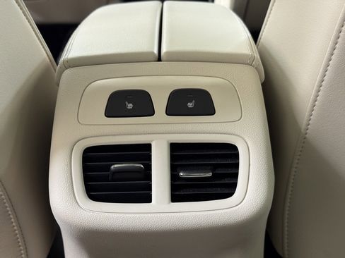 Used 2023 Buick Envision Avenir image 21