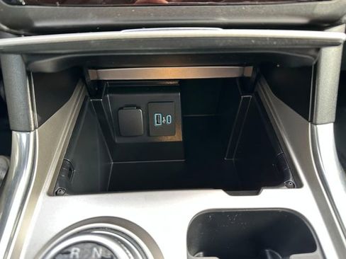 Used 2020 Ford Explorer Limited image 20