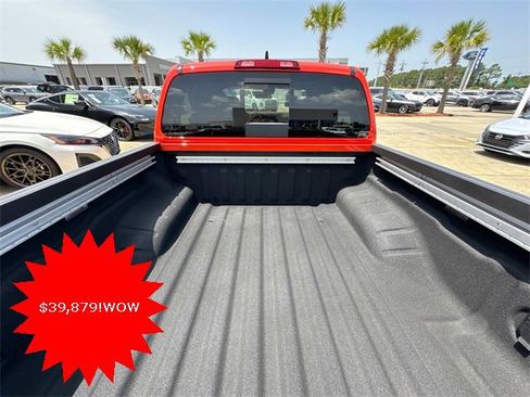 New 2025 Nissan Frontier PRO-4X w/ Pro Convenience Package image 6