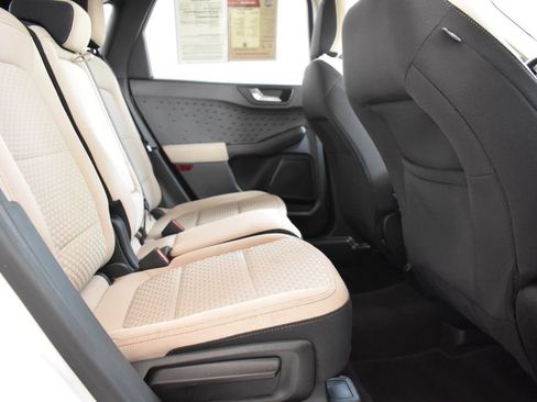 Used 2020 Ford Escape SE FWD image 16