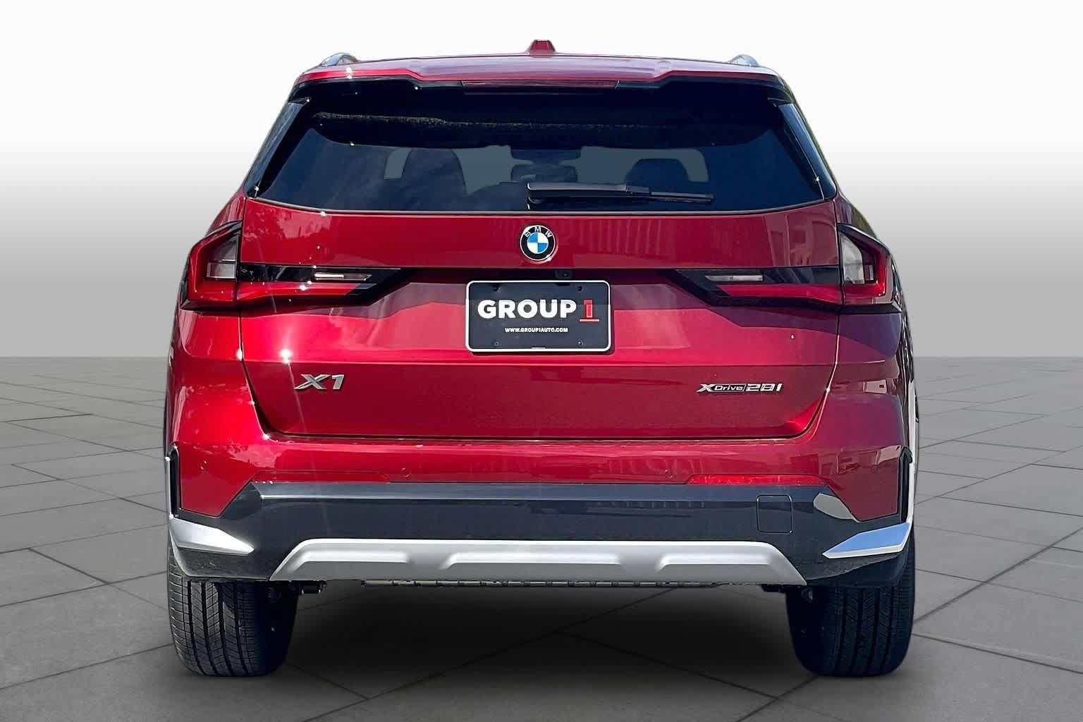 Used 2026 BMW X1 xDrive28i w/ Convenience Package AWD/4WD image 4