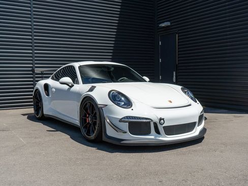 Used 2016 Porsche 911 GT3 RS RWD image 7