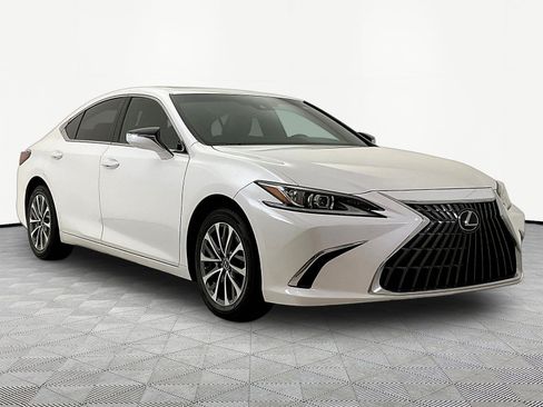 Used 2022 Lexus ES 350 w/ Accessory Package FWD image 3