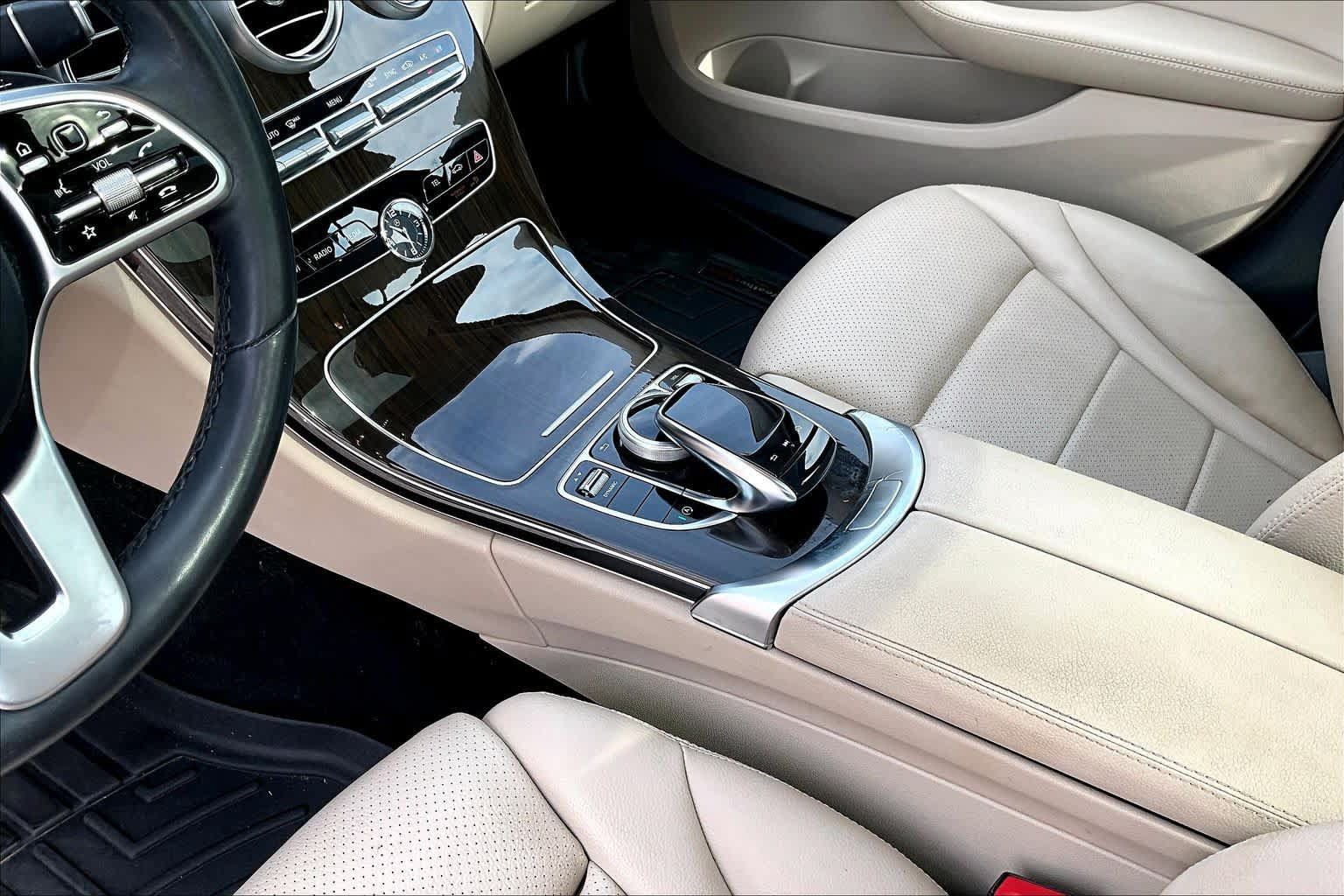 Used 2019 Mercedes-Benz C 300 4MATIC Sedan image 17